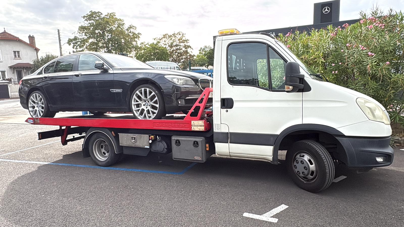Enlèvement d'épave à paris avec Auto Depann Rapide - gratuit, facile et rapide